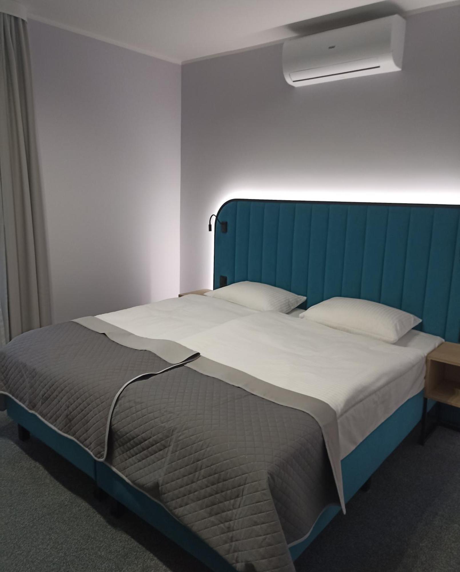 Hotel Pietrak Wągrowiec Habitación foto